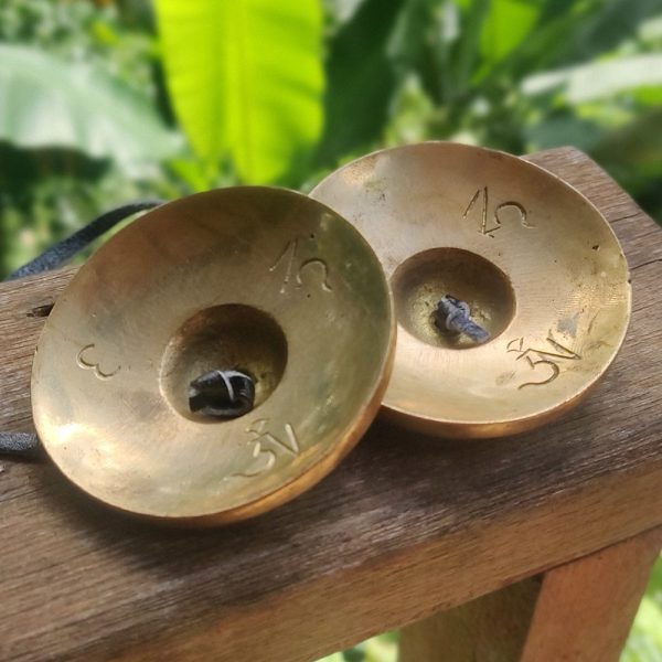 Brass Tingsha "Eight Auspicious Symbols" (6.5 cm, 200 gr) - Image 3