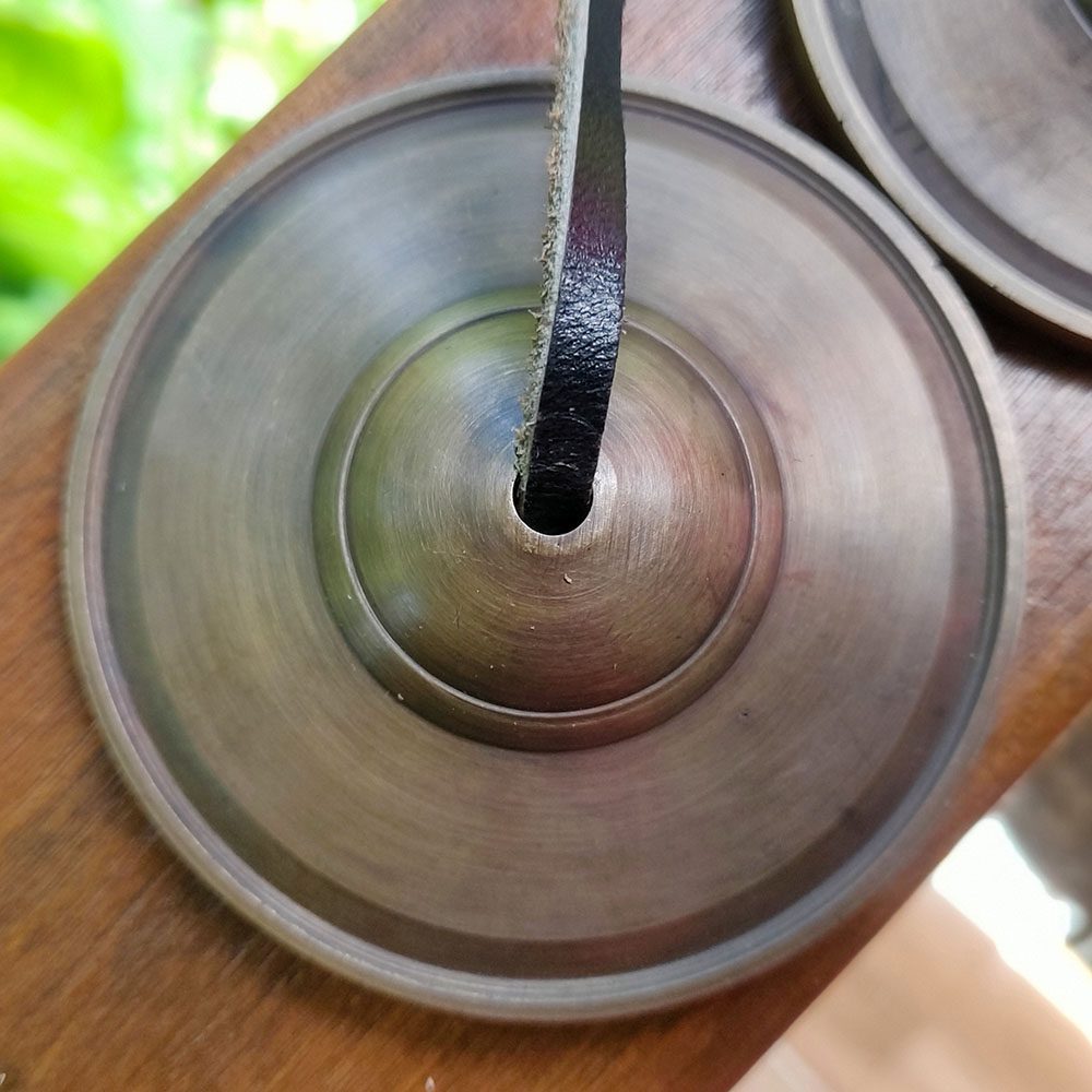 Bronze Tingsha With Bag (Tibetan Bells) (8.3 cm, 490 gr) - Image 2