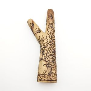 Wooden Kuripe Pipe Y-Shape Burned Pattern (Crocodile Wood)