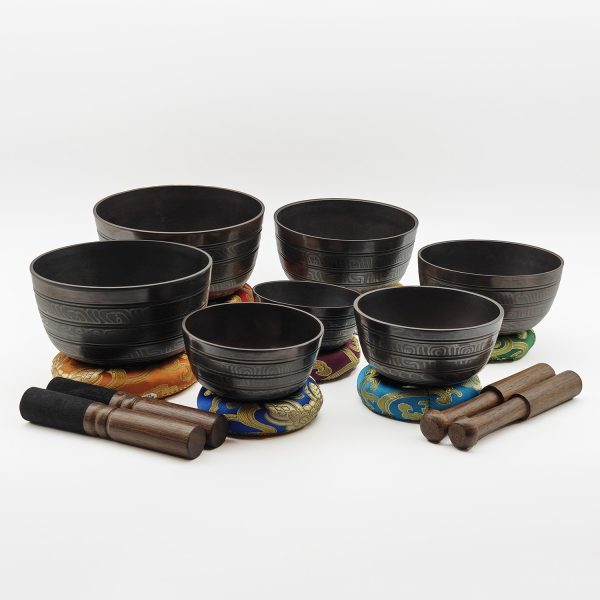 Small Singing Bowls Black Carving Set (7 bowls) (8-13 cm, 2.6 kg) - Image 2