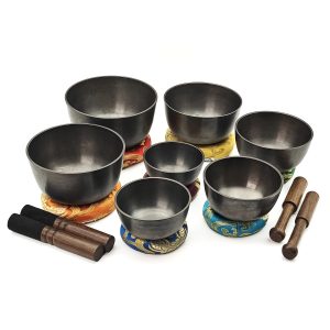 Small Singing Bowls Black Set (7 bowls) (8-13 cm, 2.6 kg)