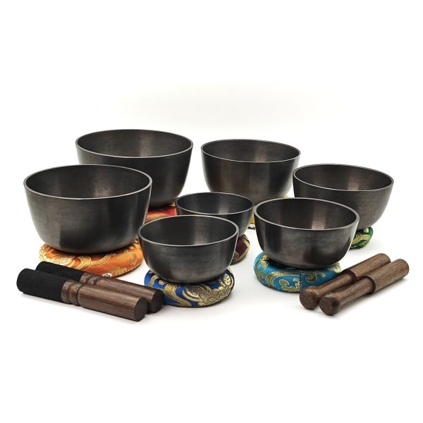 Small Singing Bowls Black Set (7 bowls) (8-13 cm, 2.6 kg) - Image 2