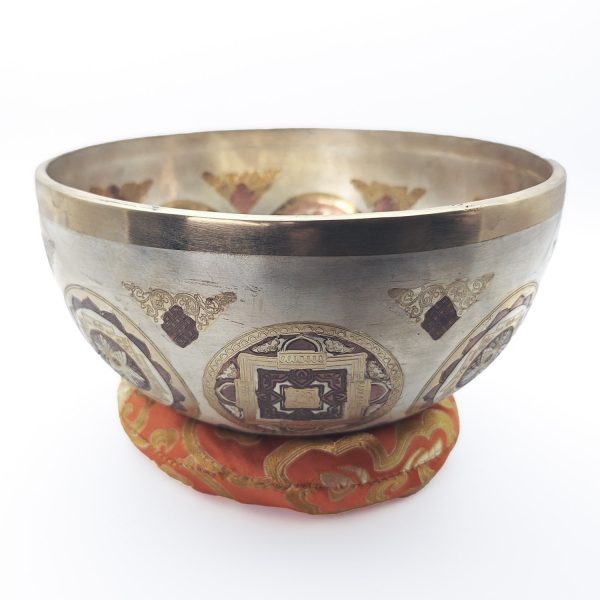 Hammered Gold, Silver & Copper Platted Singing Bowl "Saharabhuja Avalokiteshvara (Thousand Hands Buddha)" - F3 (23 cm, 1.3 kg) - Image 3