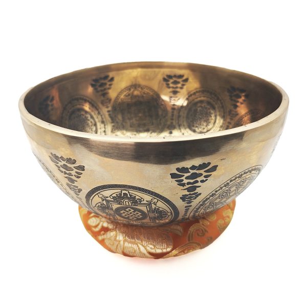 Yantra Hammered Singing Bowl - F3 (22 cm, 1.3 kg) - Image 3