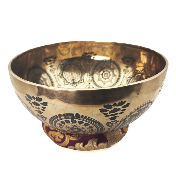 Yantra Hammered Singing Bowl - C# (25 cm, 1.7 kg) - Image 3