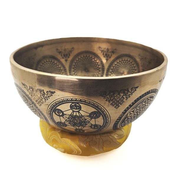 Yantra Hammered Singing Bowl - G3 (21 cm, 1.4 kg) - Image 3