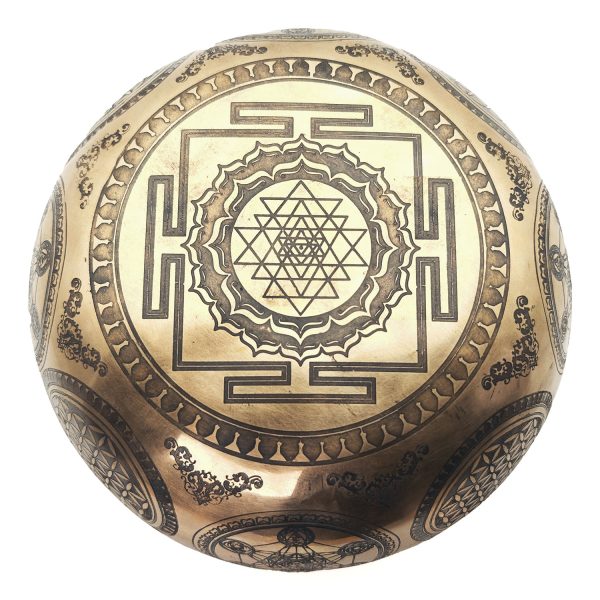 Yantra Hammered Singing Bowl - G3 (21 cm, 1.4 kg) - Image 4