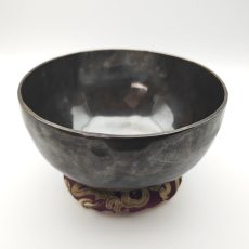 Hammered Singing Bowl Black Pearl - A#3 (19 cm, 1.3 kg)
