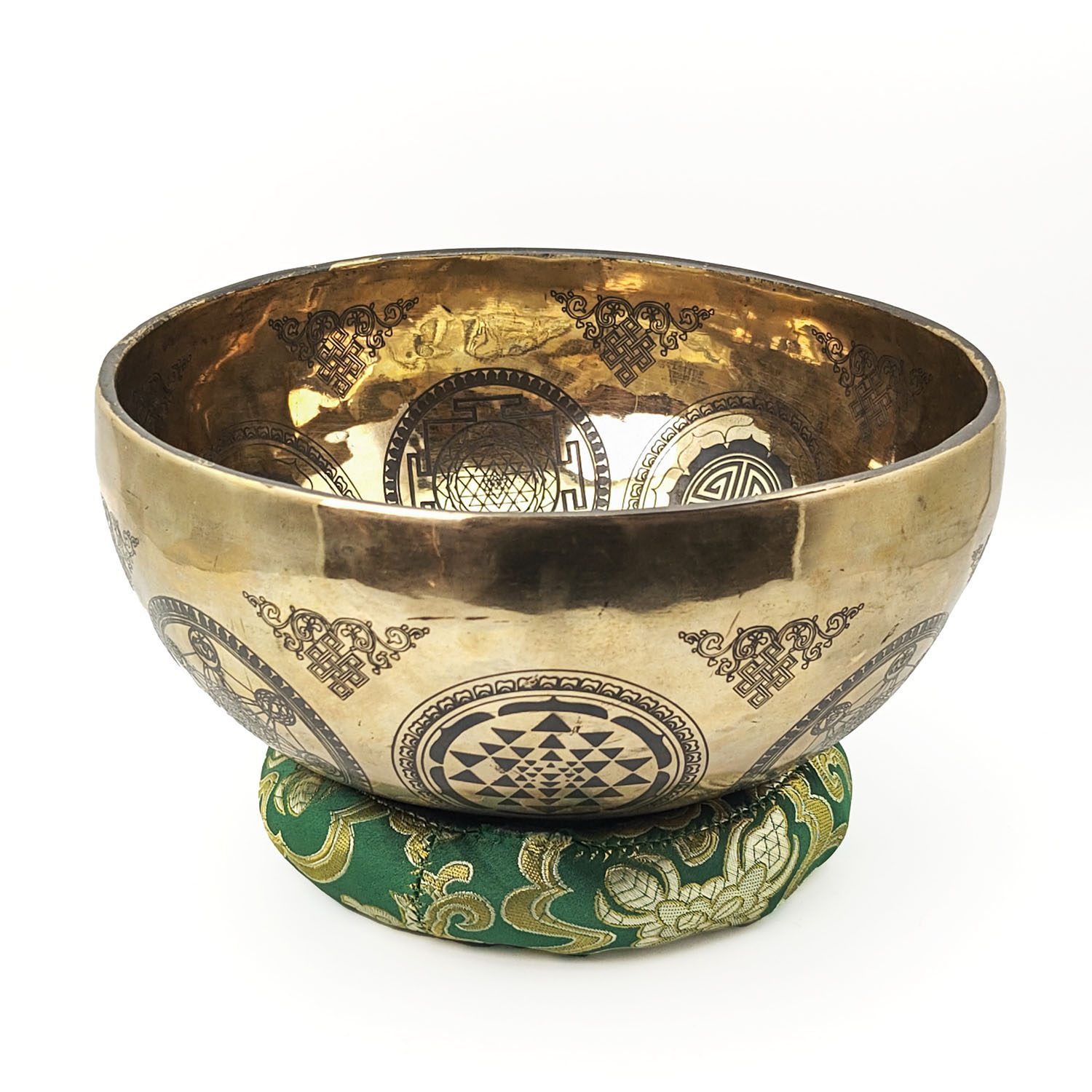 Yantra Hammered Singing Bowl - F3 (23 cm, 1.4 kg) - Image 2