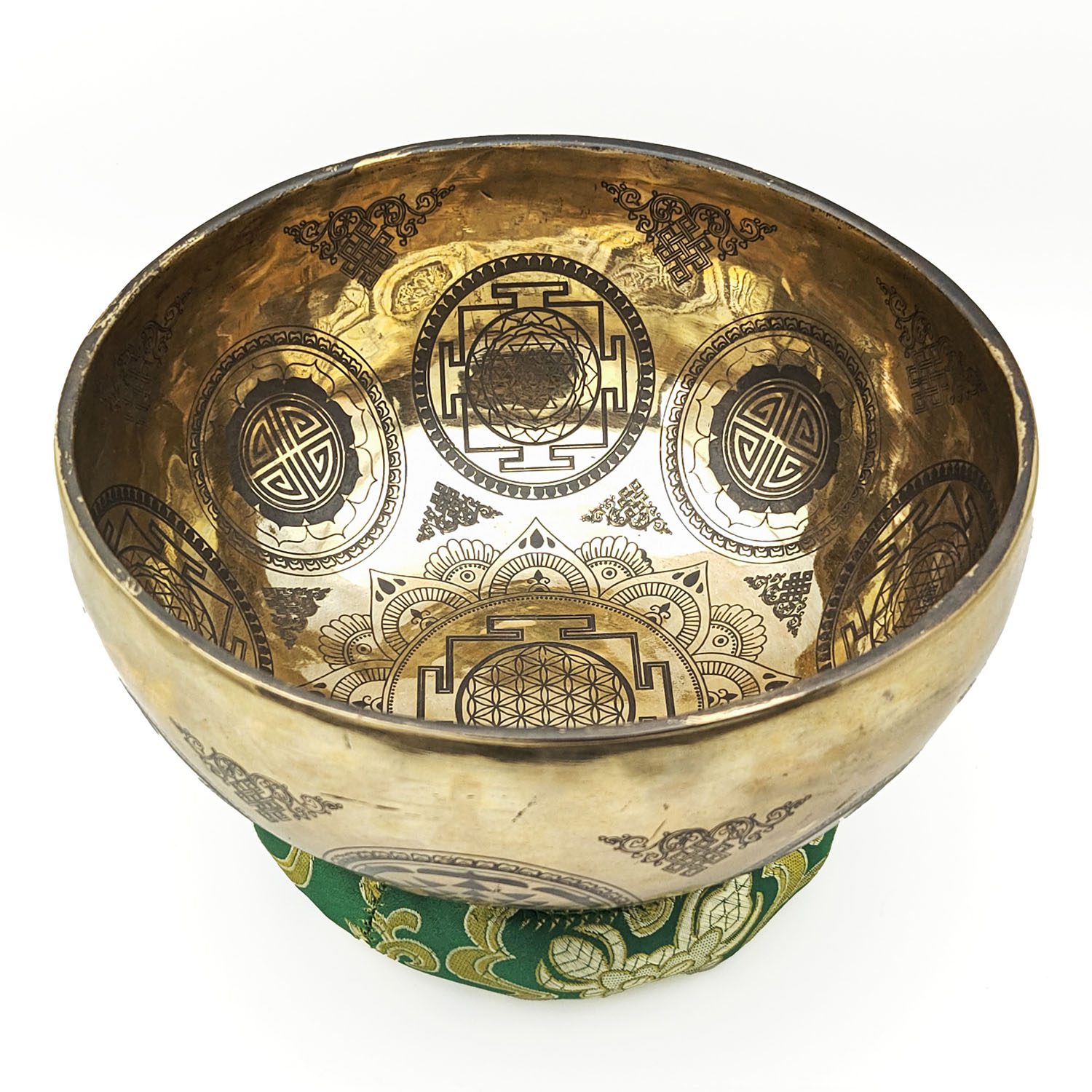 Yantra Hammered Singing Bowl - F3 (23 cm, 1.4 kg)