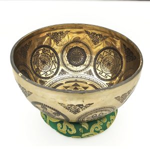 Yantra Hammered Singing Bowl -  F3 (22 cm, 1.4 kg)