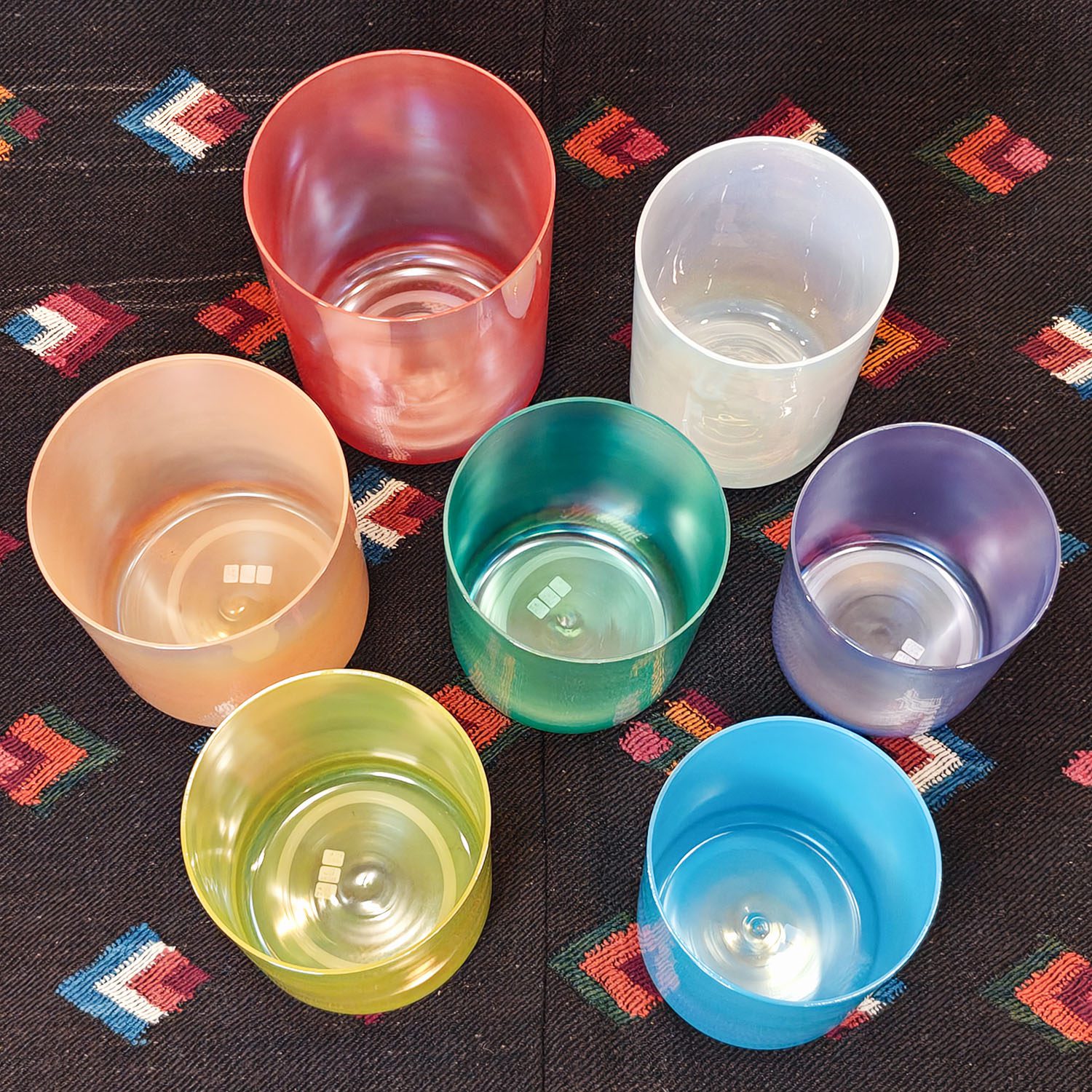 Alchemy Crystal Singing Bowls Set Colorful (Octave 4) (15-18 cm, 4.5 kg) - Image 5