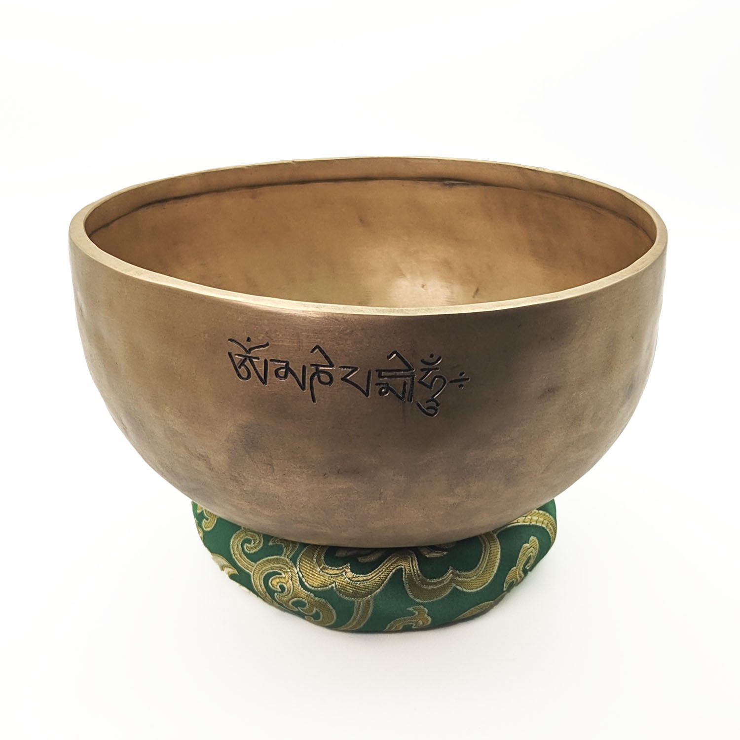 Fullmoon Santa Hammered Singing Bowl - G3 (19 cm, 0.9 kg) - Image 4