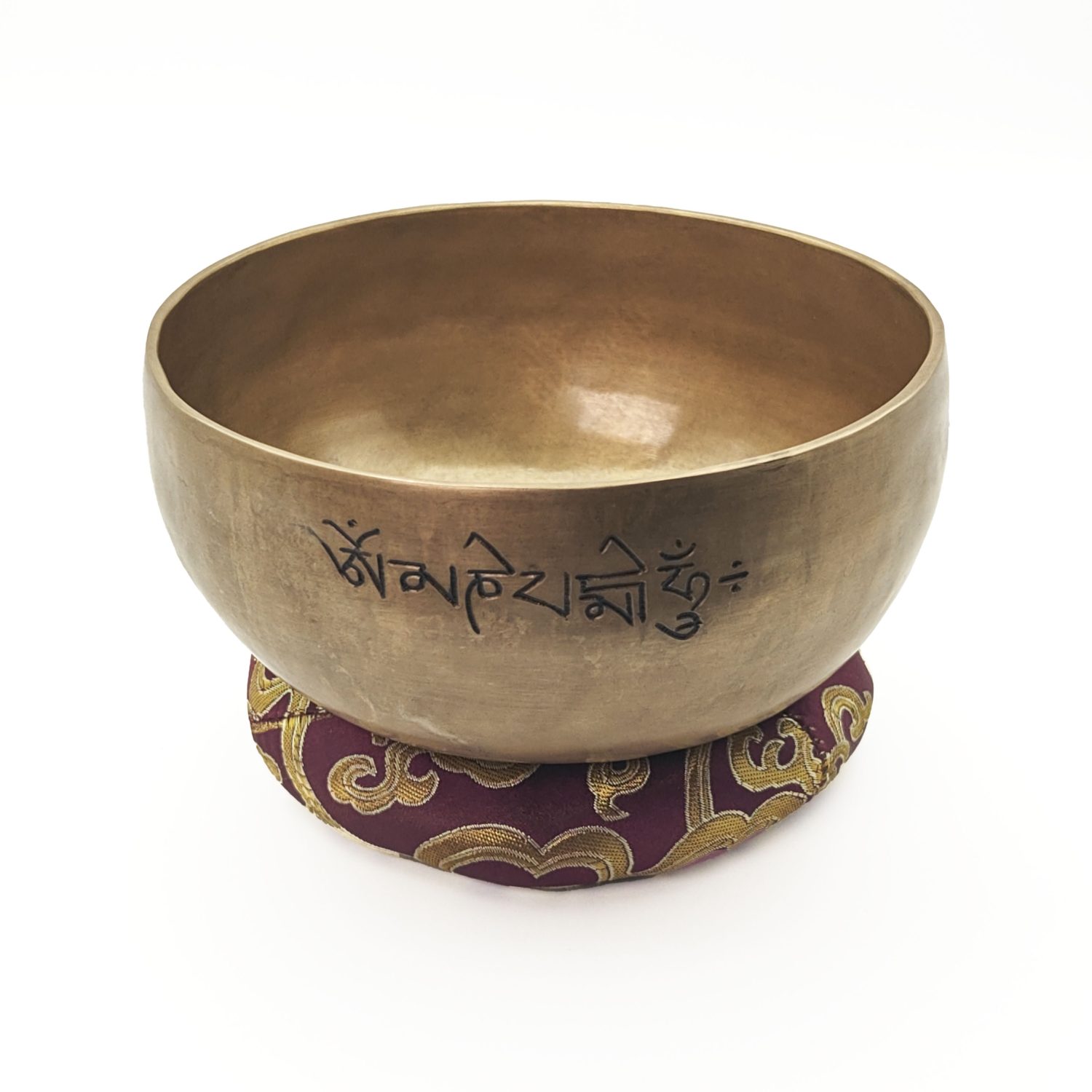 Fullmoon Santa Hammered Singing Bowl - B3 (17 cm, 0.8 kg) - Image 3