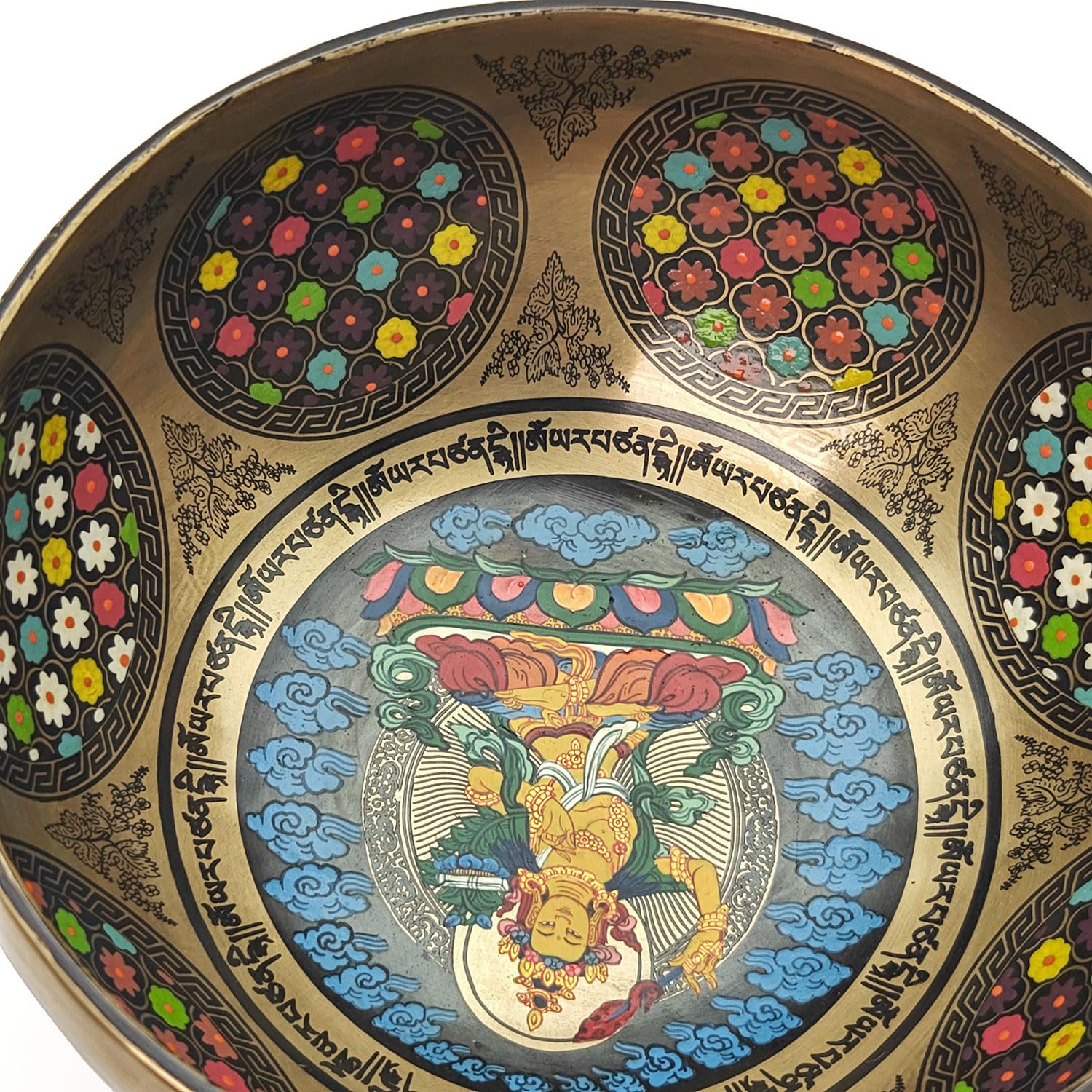 Thangka Hammered Singing Bowl "Chenrezig" - C#4 (17 cm, 1 kg) - Image 6