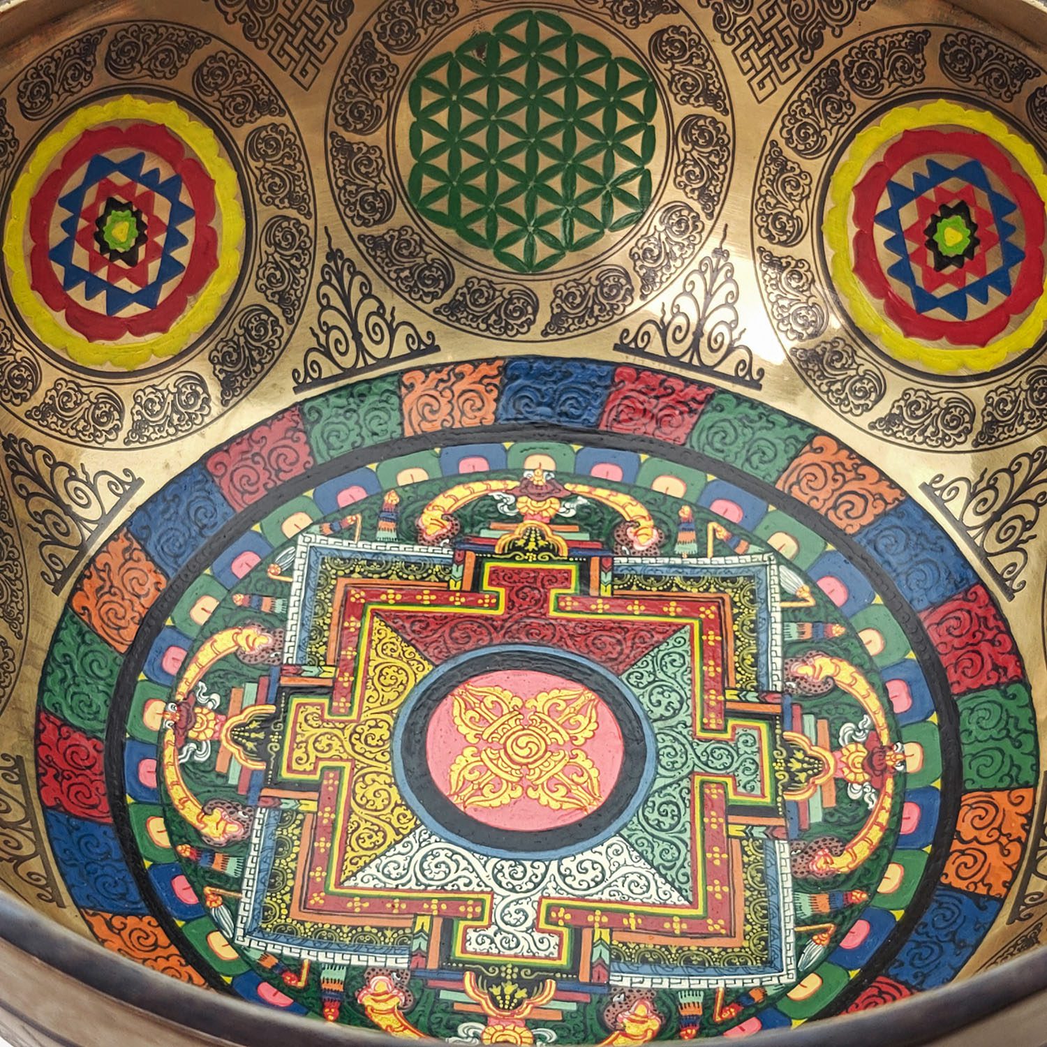 Thangka Mandala Hammered Singing Bowl - C#3 (24 cm, 1.9 kg) - Image 4