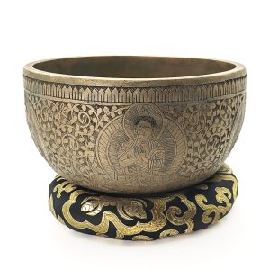 Old Carving KASA Hammered Singing Bowl "Buddha" - E4 (18 cm, 1.2 kg)