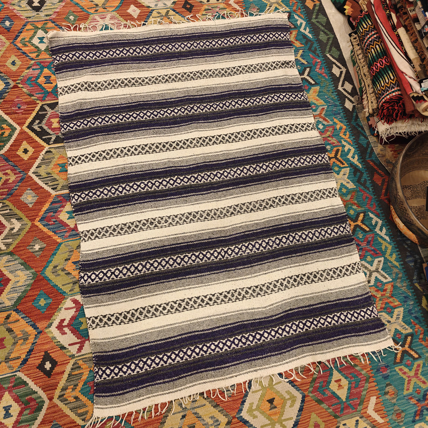 Shamanic Mexican Handmade Wool Blanket (180x122 cm)