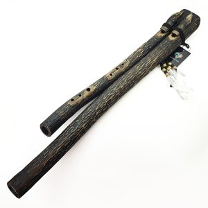 JUANG FLUTES Harmony Drone Rustic Flute - B3-E4 Dorian (432 Hz, 75 cm, Teakwood) (+ pouch)